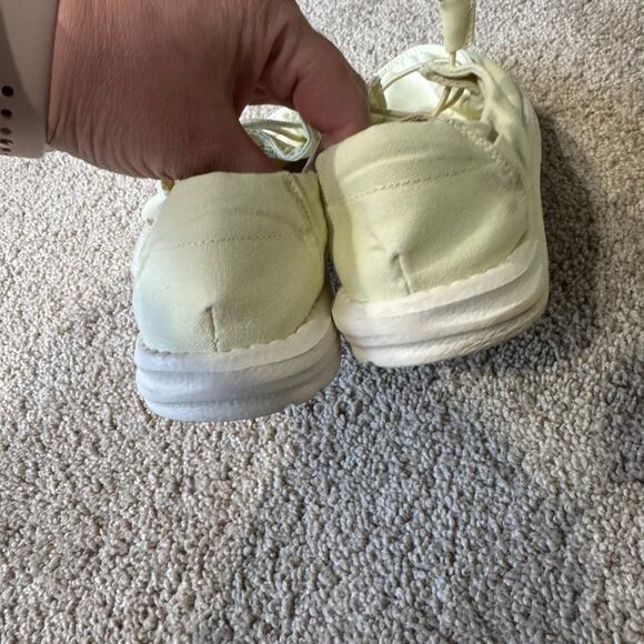 Hey Dude Wendy Light Yellow Women's Slip On Loafers Shoes Size 8 Anise Easy On - Picture 4 of 9